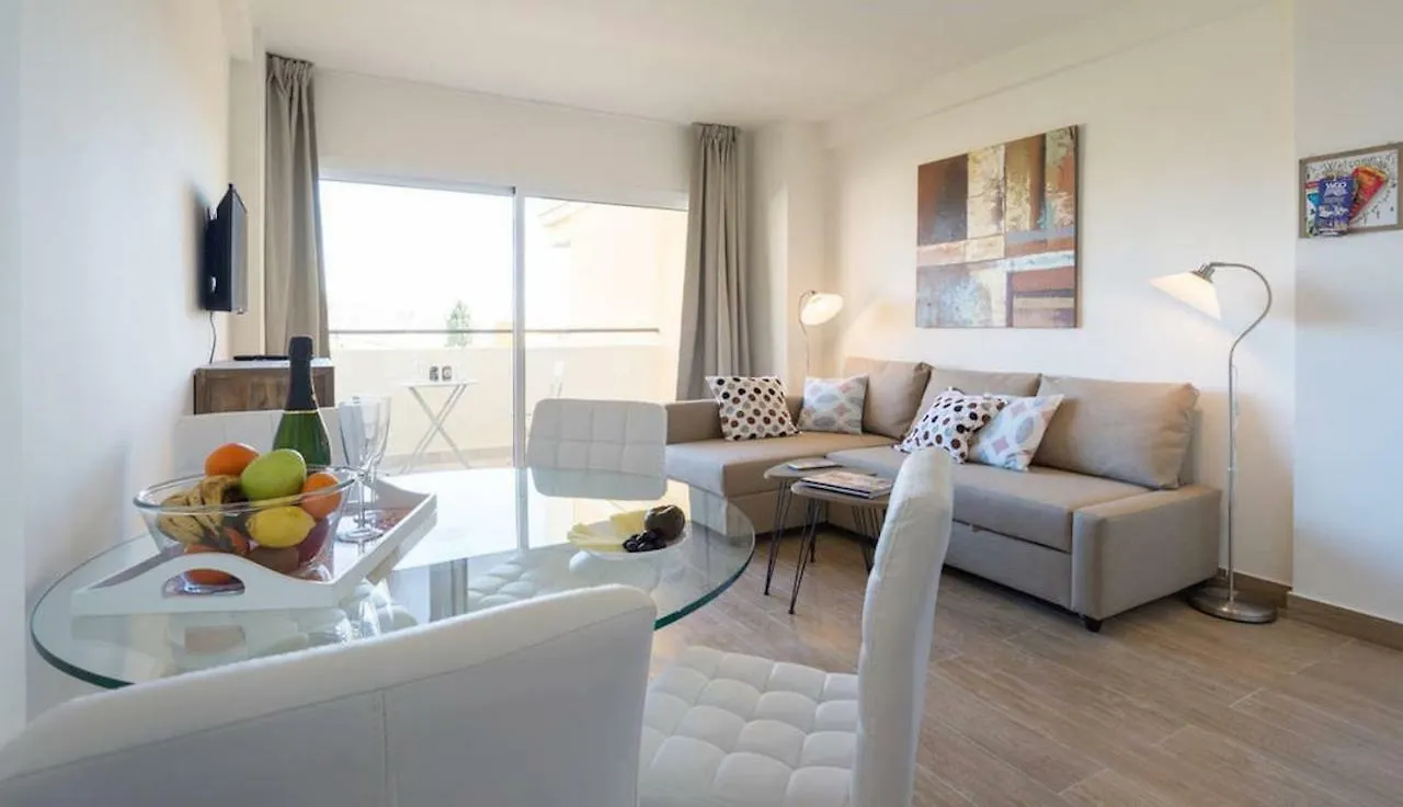 Apartment Club Playa Flores location